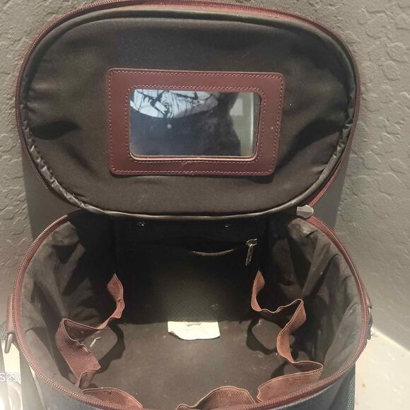 American Tourister Train Case Forest Green and Leather Soft sided 12x8"x8" - Picture 5 of 10